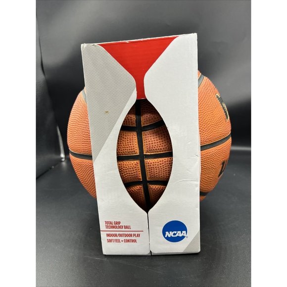 Wilson NCAA Silver Series 29.5" Basketball Street Shot- *NEW* - Picture 4 of 15